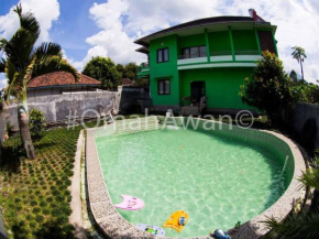 Omah Awan at Desa Wisata Petik Jeruk Selorejo